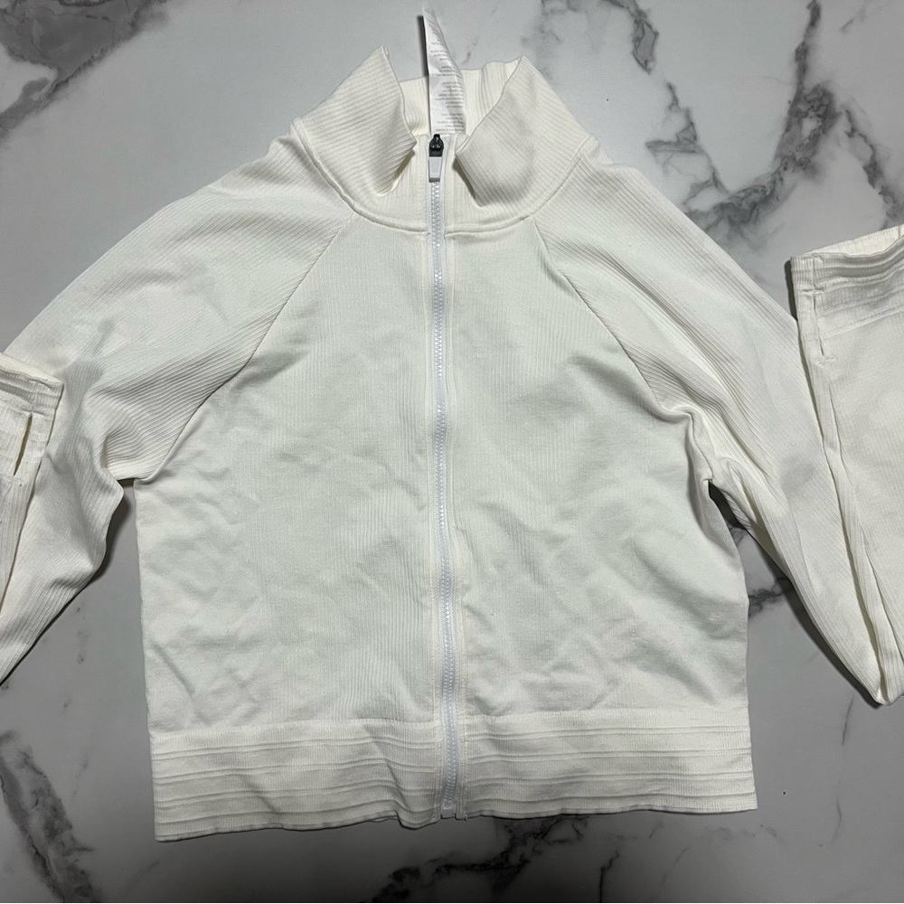 Fabletics seamless cropped jacket